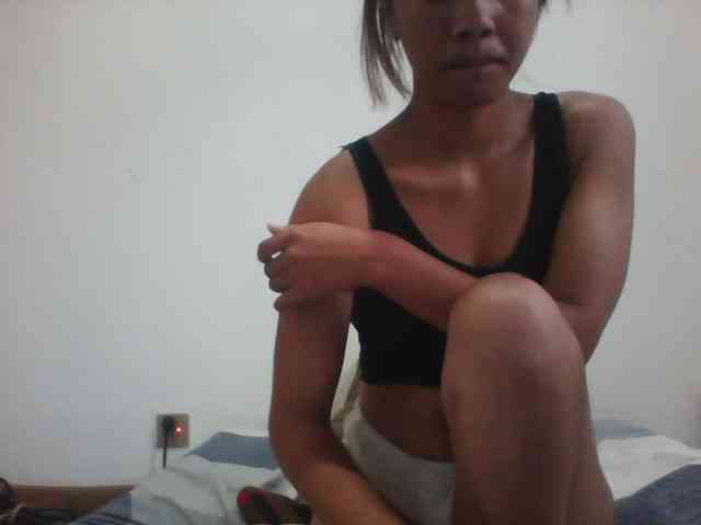 PrettyLie webcam