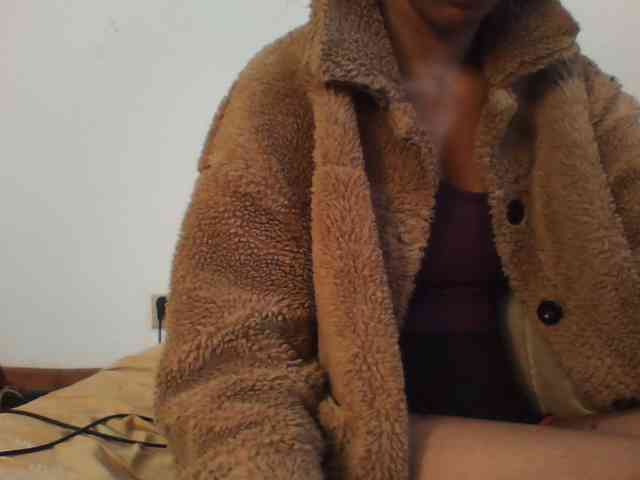 YoungLie69 webcam