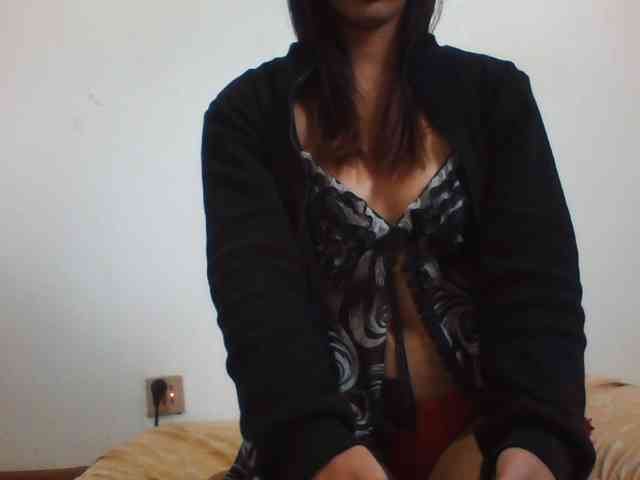PrettyLie Live Webcam on BongaCams
