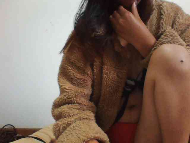 YoungLie69 webcam