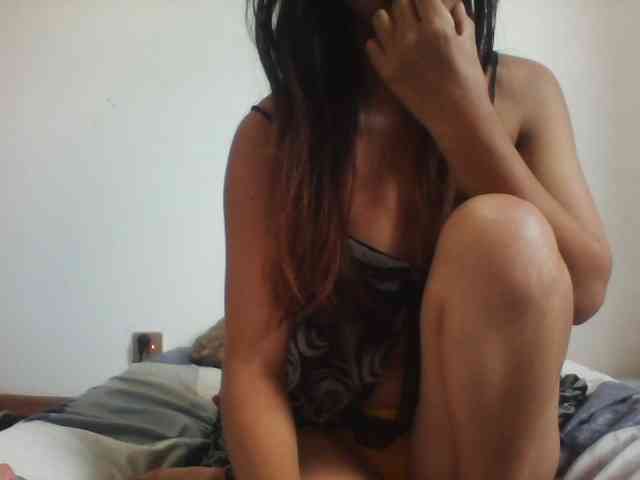 PrettyLie webcam