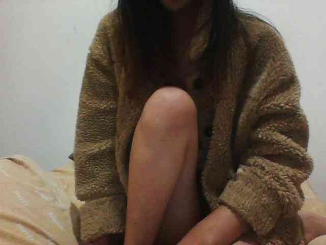 PrettyLie webcam