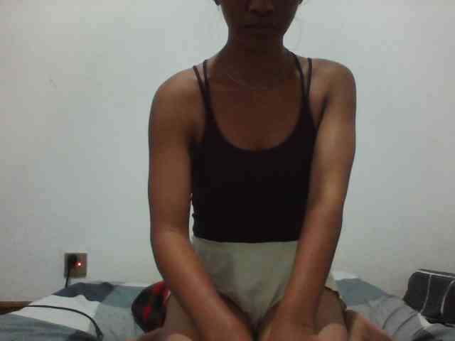 PrettyLie webcam