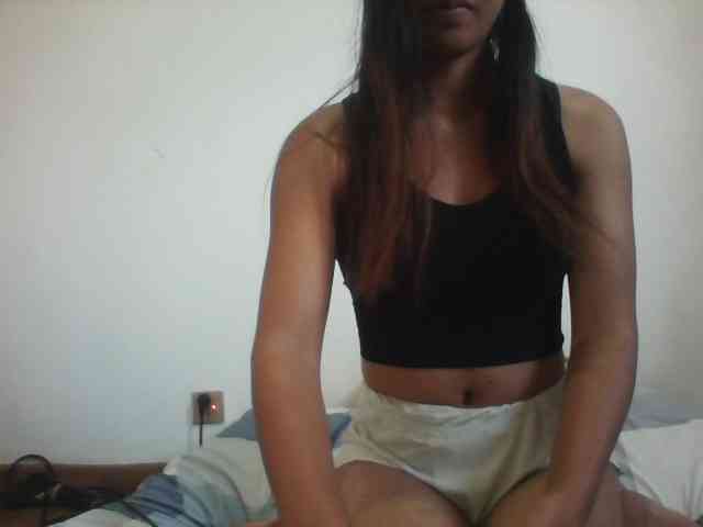 PrettyLie webcam