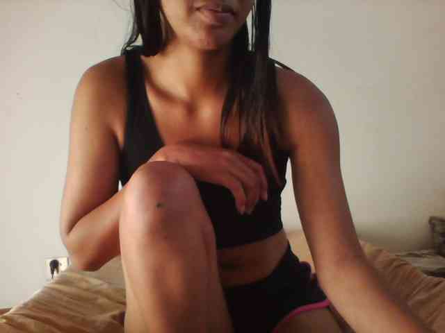 PrettyLie webcam