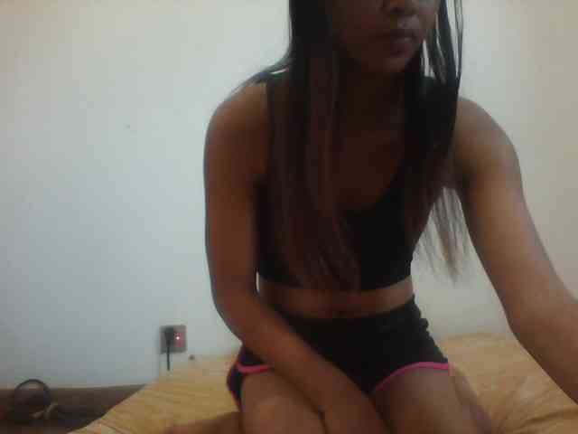 PrettyLie webcam