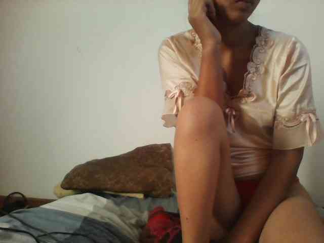 PrettyLie webcam