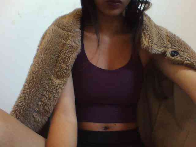YoungLie69 webcam