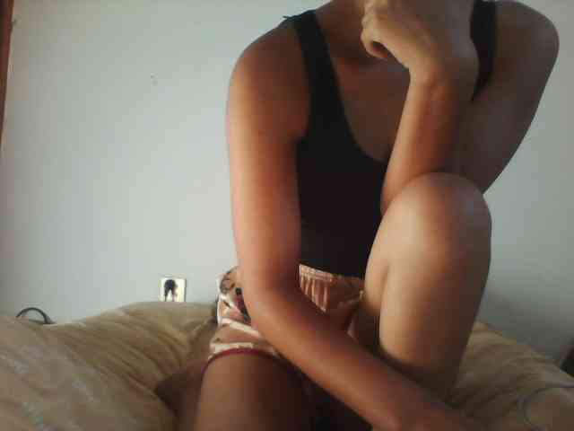 PrettyLie webcam