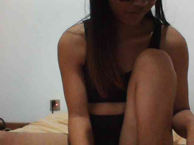 PrettyLie webcam