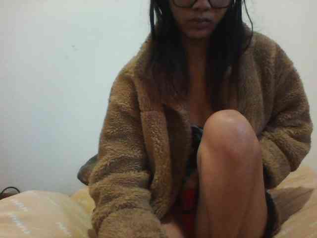 PrettyLie webcam
