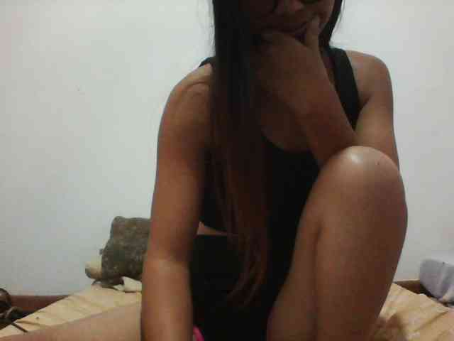 PrettyLie webcam