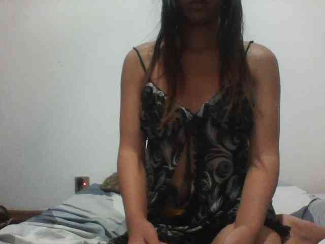 PrettyLie webcam