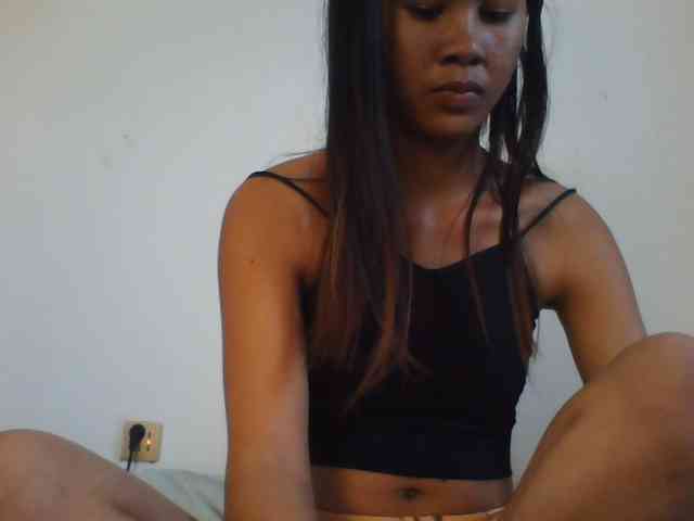 YoungLie69 webcam