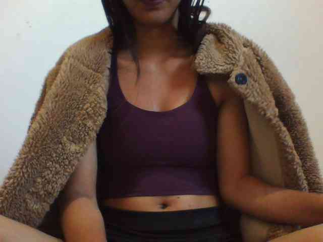 YoungLie69 webcam