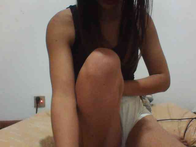 PrettyLie webcam