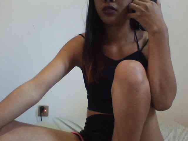 YoungLie69 webcam