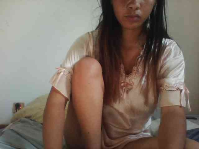 PrettyLie webcam
