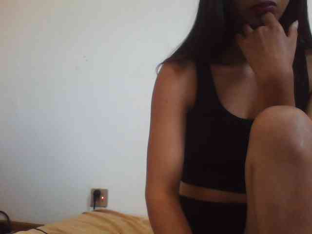 PrettyLie PrettyLie