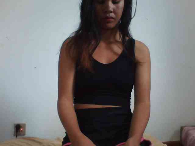 YoungLie69 webcam