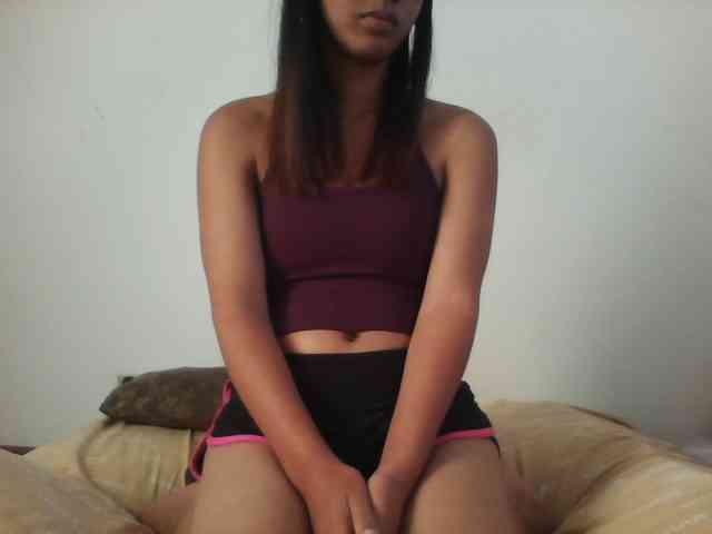 PrettyLie webcam