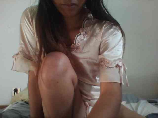 PrettyLie webcam
