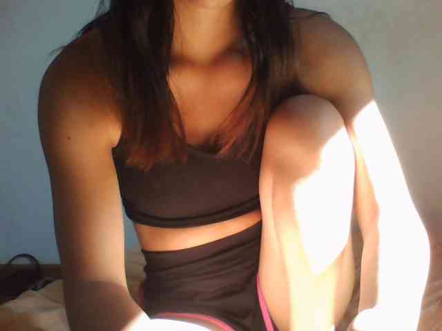 PrettyLie webcam