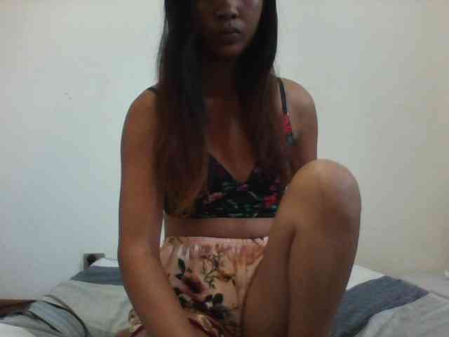 PrettyLie webcam