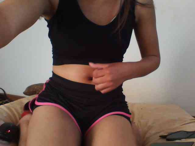 YoungLie69 webcam