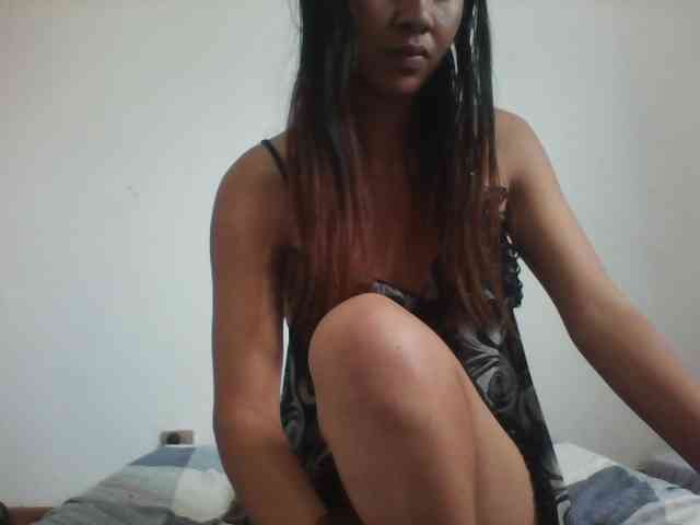 PrettyLie webcam