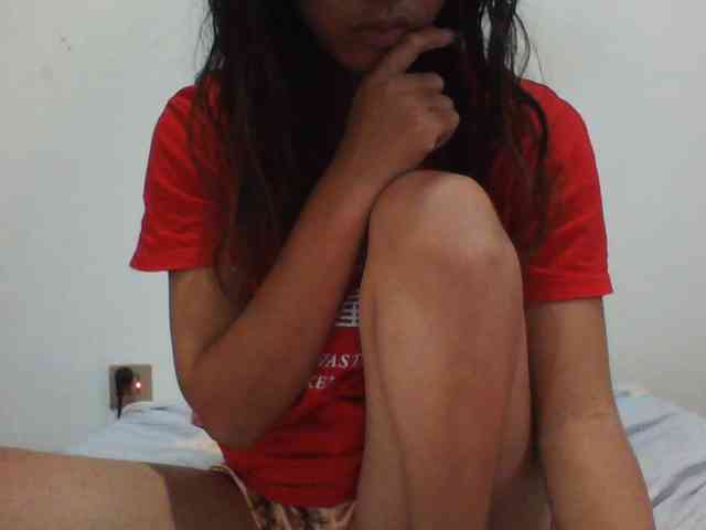 PrettyLie webcam