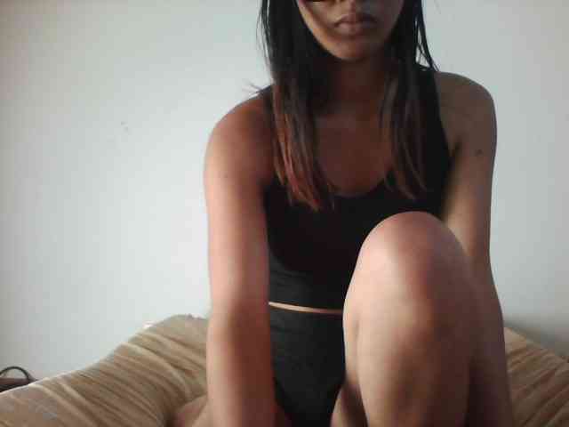 PrettyLie webcam