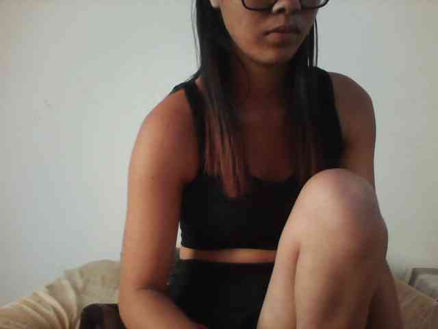 PrettyLie webcam