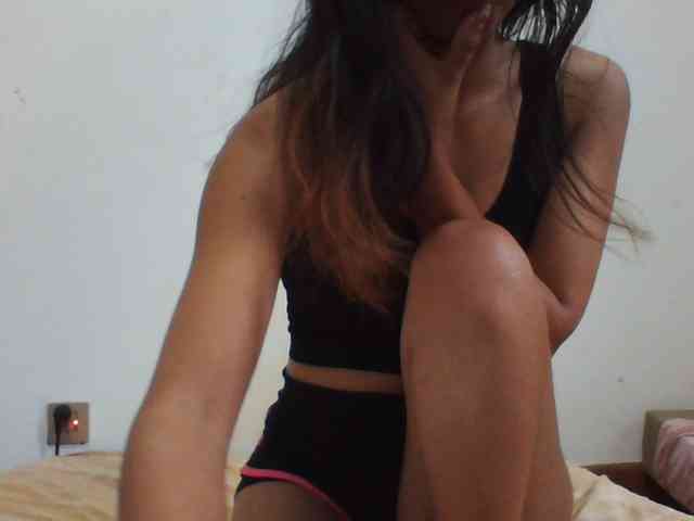 YoungLie69 webcam