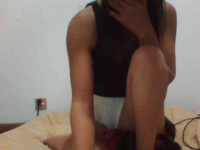 PrettyLie webcam