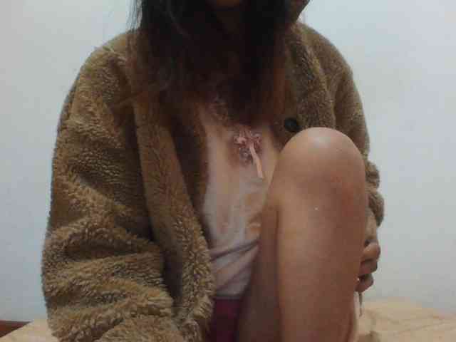 PrettyLie webcam