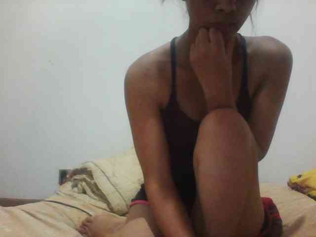 PrettyLie webcam