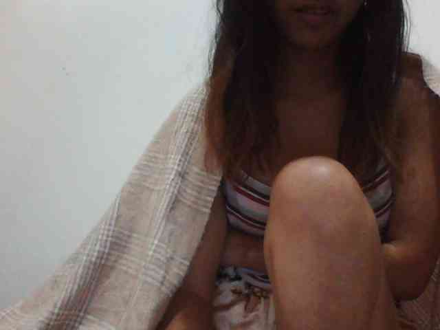 PrettyLie webcam