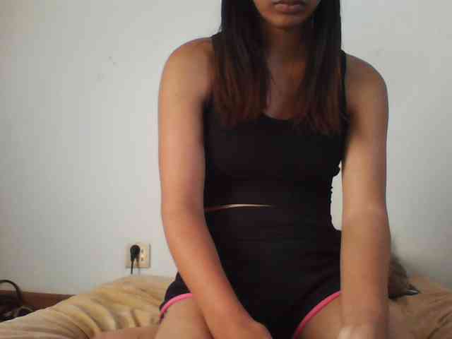PrettyLie webcam