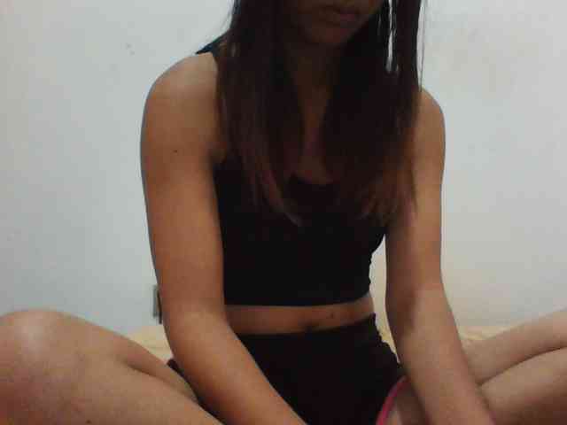 PrettyLie webcam