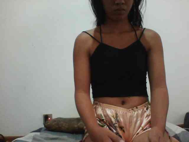 PrettyLie webcam