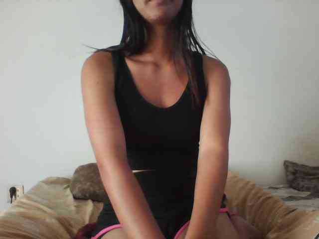 PrettyLie webcam
