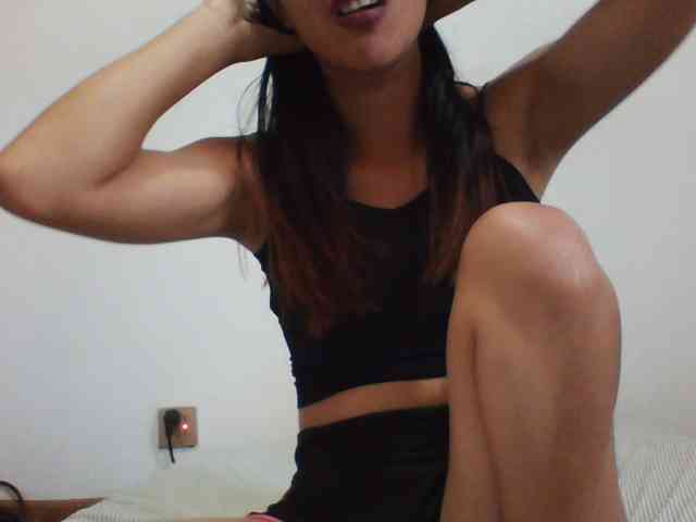 YoungLie69 webcam