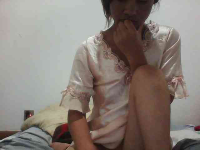 PrettyLie webcam