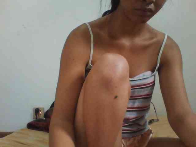 PrettyLie webcam
