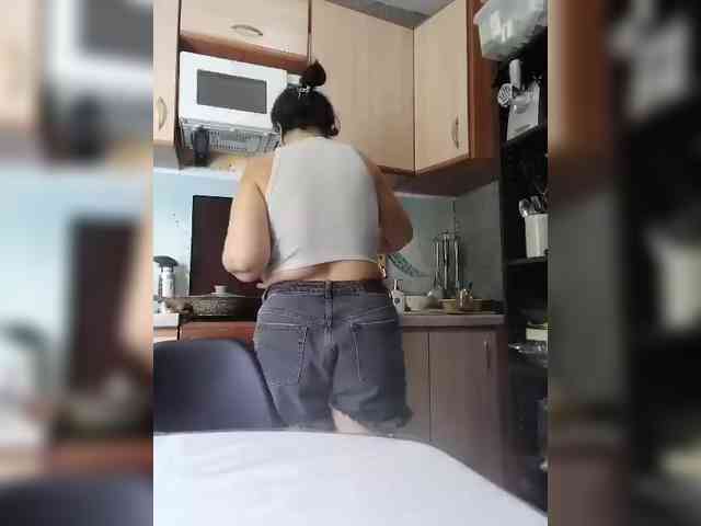 Polyk93 Sex Cam Show