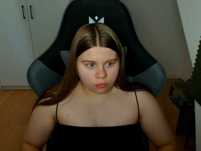 AbbyMint live cam on BongaCams
