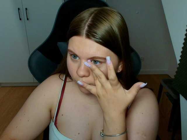 AbbyMint live webcam show