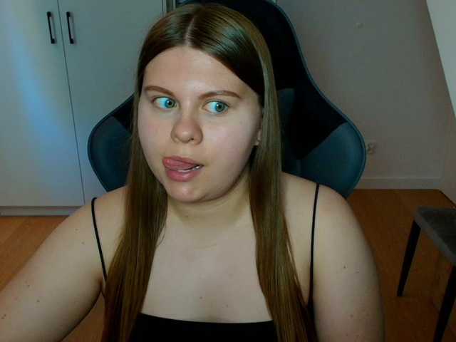 AbbyMint live cam on BongaCams