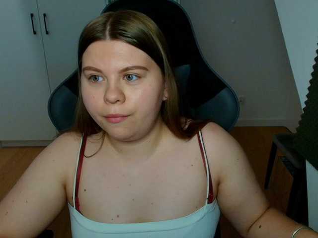 AbbyMint live webcam show